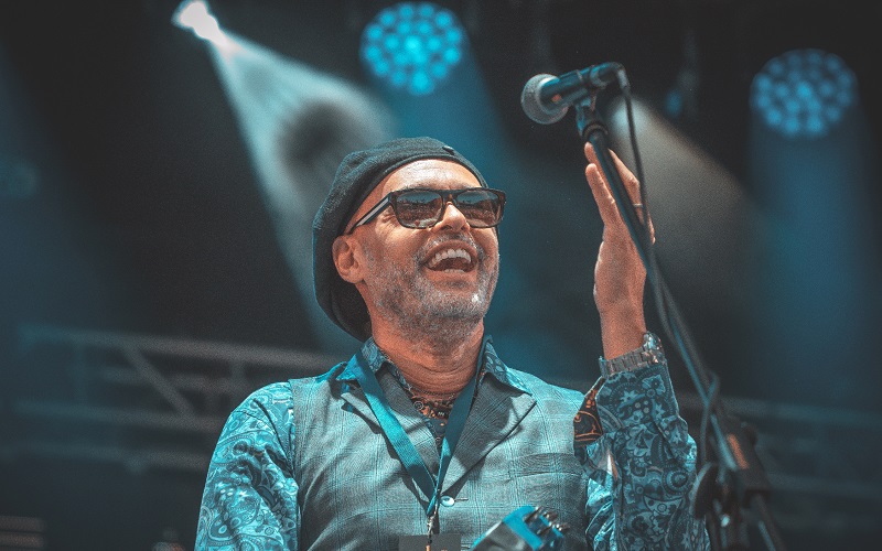 garry_ccastle_smile_kevin_pick-the-christians-800