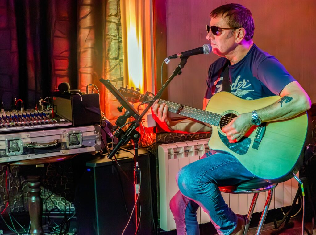 strictly acoustic open mic