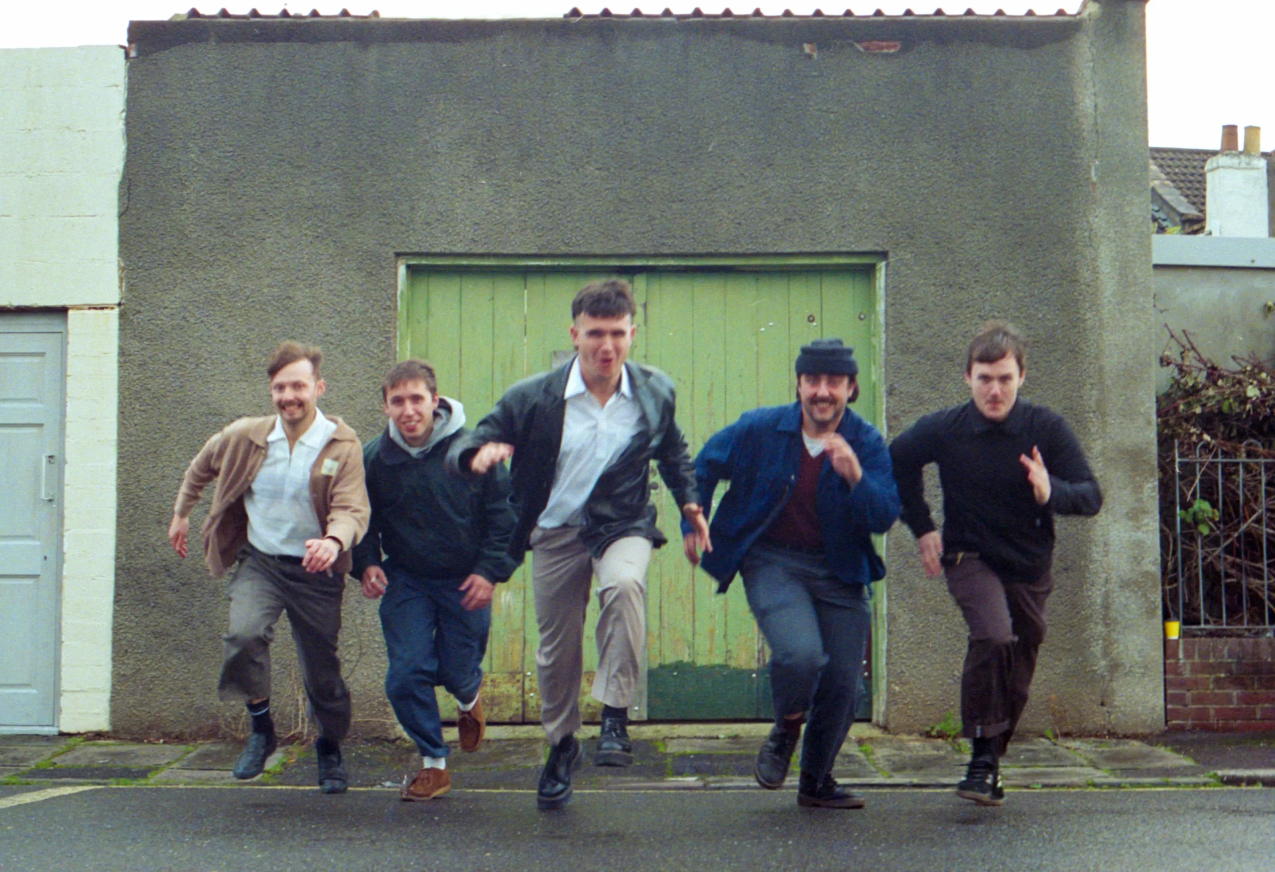 Press-Shot-Hi-Res_-Saloon-Dion-c-Seren-Prichard-Bland