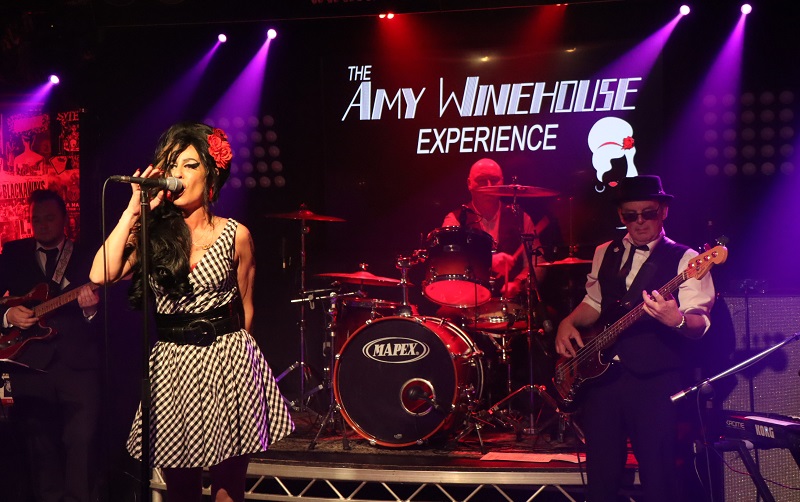 TAWE3-copy-AMY-WINEHOUSE-800