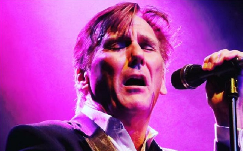 promo-pic-Kevin-roxy-magic-800