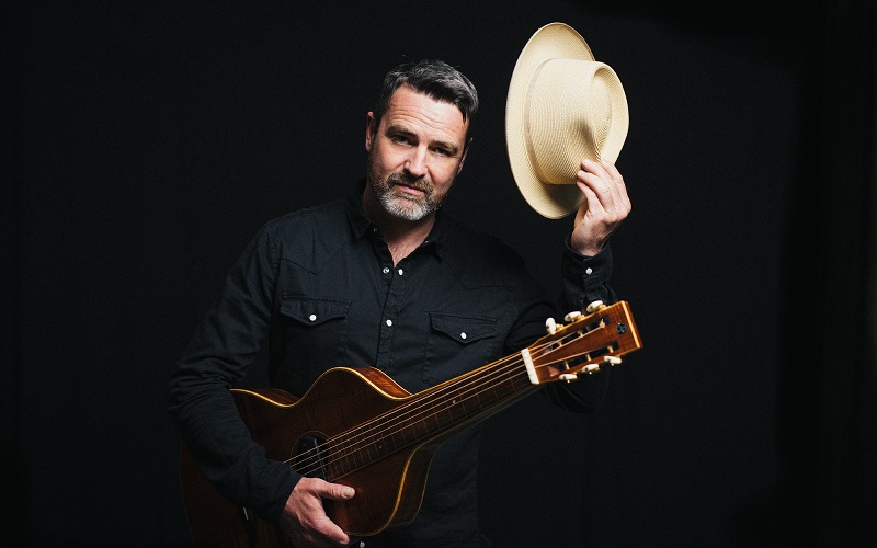 Martin-harley-Press-shot-Extra-800